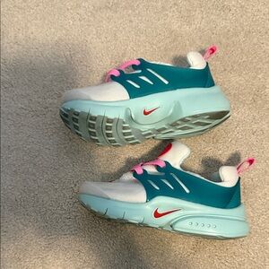 Nike presto sneakers